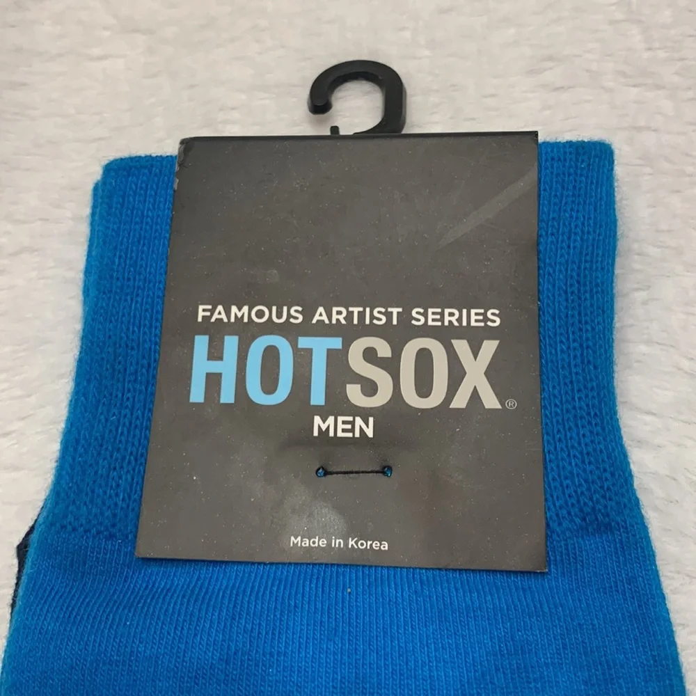 🌹NWT HOT SOX • MenS Famous Artist Series Great Waves Blue & White Crew Socks